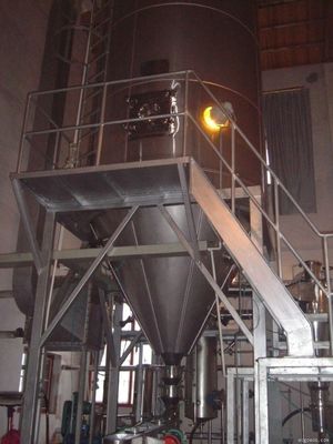 स्टेनलेस स्टील टॉवर 100Kg / एच स्प्रे सुखाने की मशीन